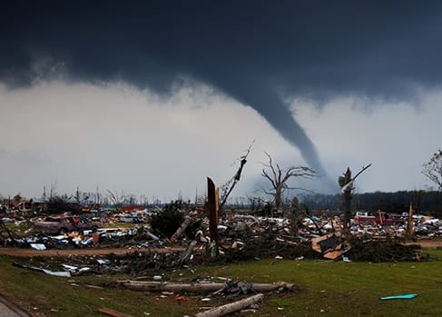 Tornado devestating a neighborhood